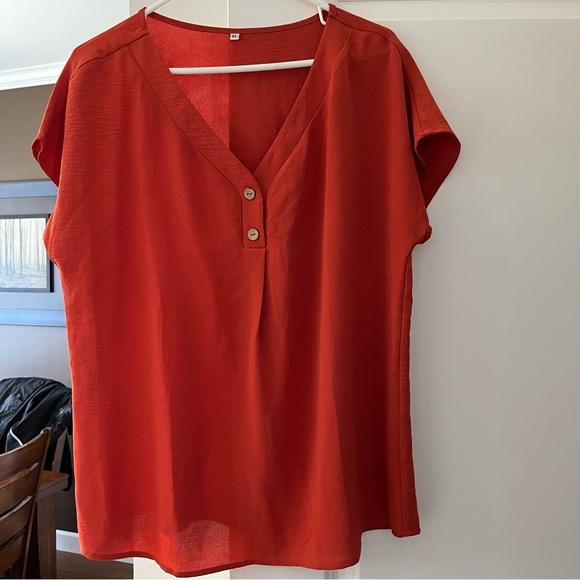 Solid button front blouse - Picture 1 of 2